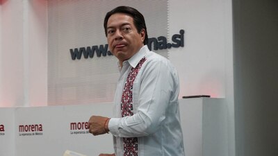 Representantes de 27 organizaciones migrantes hicieron un llamado a Mario Delgado