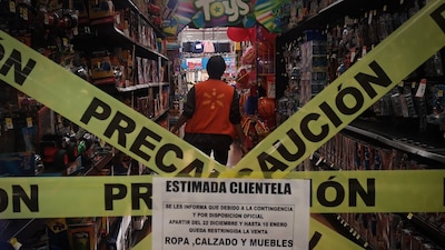 Tiendas de autoservicio 'cancelaron' los pasillos de juguetes y ropa