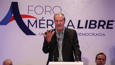 Vicente Fox pidió a los jóvenes que no se hagan del rogar