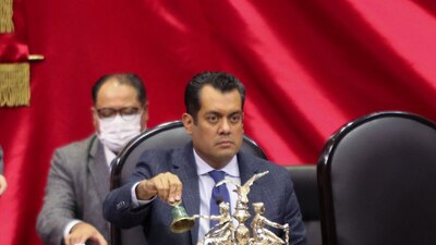 La denuncia fue presentada por coalición de servidores públicos y abuso de autoridad