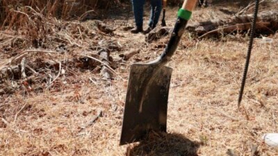 Por ello, vecinos dieron parte a las autoridades y han encontrado al menos 9 fosas