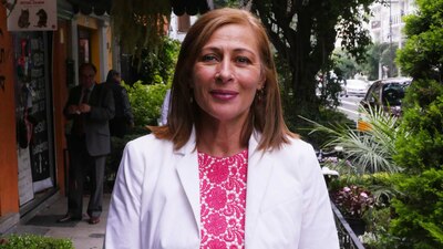 Tatiana Clouthier celebra que la alternancia en México se diera de manera pacífica