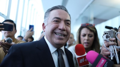 Enrique Inzunza reaparece