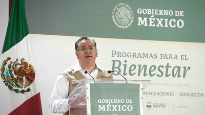 El morenista anunció que regresará al Senado