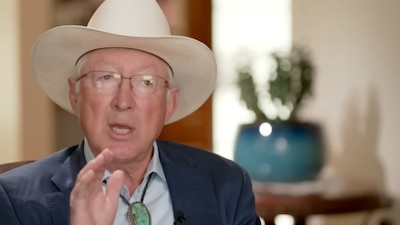 La entrevista de Ken Salazar