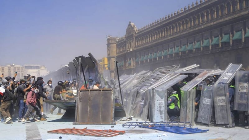 Fiscalía CDMX pide que se investigue como tentativa de homicidio a detenidos en marcha ‘Generación Z’