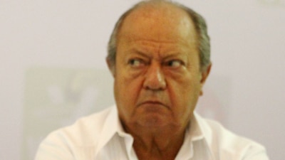 El líder sindical lo solicitó para evitar órdenes de aprehensión y citatorio en su contra