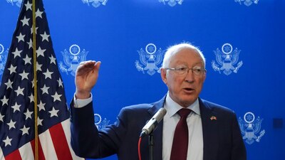 Salazar urgió a trabajar para combatir la migración no regulada
