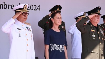 Conmemoró el 199 aniversario de la consolidación de la independencia de México en el mar