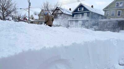 Autoridades restringieron el uso de caminos y temen inundaciones por el derretimiento de la nieve
