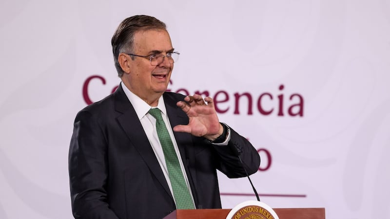 Ebrard anuncia inversión de Mercado Libre de más de 4 mil mdd en México