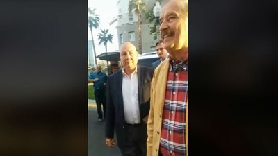 El expresidente mexicano se enojó con un grupo de manifestantes en Arizona