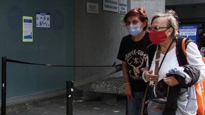 Los casos activos estimados, es decir, que presentaron síntomas los últimos 14 días, son 133 mil 866