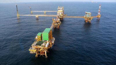 La petrolera indica que la propuesta ha sido solicitada a mandos superiores