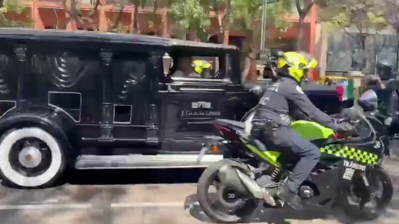 Funeral Paquita La del Barrio: Así avanza el cortejo fúnebre por la CDMX