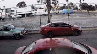 El percance ocurrió en la avenida de Bordo de Xochiaca, Estado de México