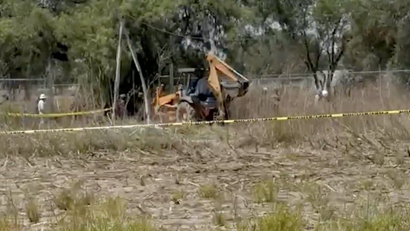Huachicoleros se quedan atrapados tras colapso de un túnel en Acolman, Edomex