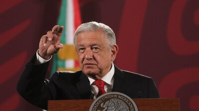 AMLO anunció que revisará la norma publicada por la Secretaría de Economía