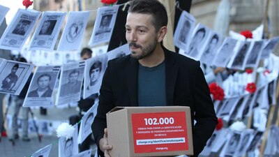 Junto con cientos de personas exigieron al gobierno de López Obrador