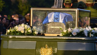 Las cenizas de Fidel recorreran 1,000 kilómetros para llegar a Santiago de Cuba