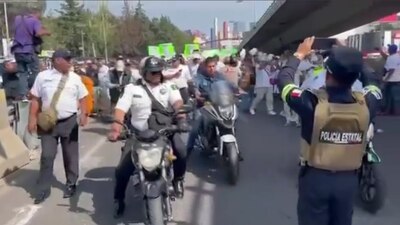 Vestidos de blanco, los trabajadores se manifestaron para que las autoridades intervengan