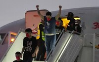Venezuela libera a 10 reos estadounidenses a cambio de venezolanos deportados por EU a El Salvador