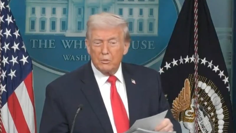 Trump advierte que “muy pronto” atacará por tierra a los cárteles de la droga