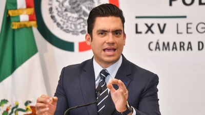 El diputado panista busca encabezar al partido