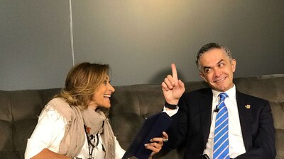 El jefe del gobierno capitalino respondió a preguntas poco convencionales de la periodista Adela Micha