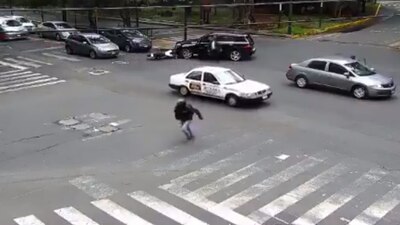 A plena luz del día, automovilistas protagonizaron una persecución en Polanco