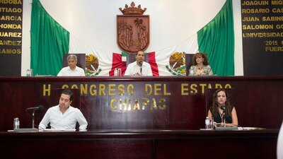 Todos los diputados locales chiapanecos aprobaron que los partidos se queden sin recursos públicos para 2018