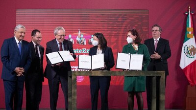 El gobierno mexicano firmó un acuerdo para garantizar 146.8 millones de vacunas contra COVID-19