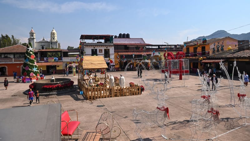 Desalojan a comerciantes de plaza cívica en Tepoztlán; anuncian plan de rescate de la zona
