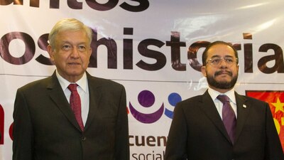 López Obrador y Eric Flores durante la presentación de la coalición