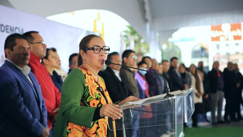 Alcaldesa de Ecatepec, pide apoyo al gobierno de Delfina Gómez,con pipas de agua por escasez