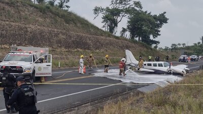 El aterrizaje de emergencia ocurrió en el tramo la carretera Tuxpan-Poza Rica