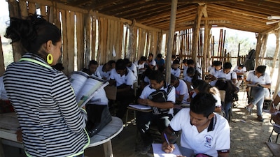 Un salón de clases en una escuela rural de Acapulco, Guerrero