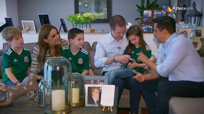 Además de mostrar su casa, el candidato a la Presidencia presentó a su esposa e hijos
