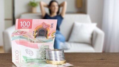 Esta mañana opera en un nivel de 16.67 pesos por dólar