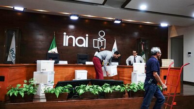 Se consideró que ningún poder constituido, tiene facultades para inhabilitar un órgano autónomo