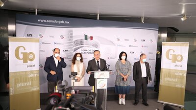 Nancy de la Sierra y Alejandra León Gastélum (PT); Gustavo Madero (PAN); Germán Martínez (Morena) y Emilio Álvarez Icaza (sin bancada)