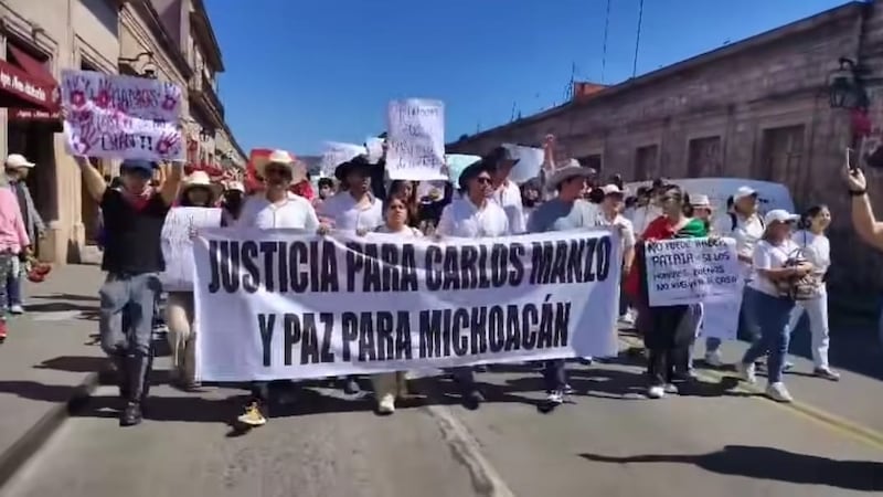 Marchan en Morelia y Uruapan; exigen justicia para Carlos Manzo