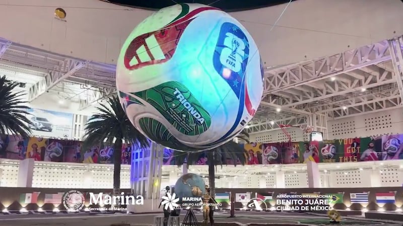 La SICT aclara: plataformas como Uber no pueden operar en aeropuertos