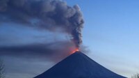 Erupción del volcán Kliuchevskói tras terremoto de magnitud 8.8 sacude Kamchatka