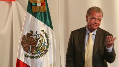 El exgobernador tricolor de Tabasco supera los 70 años y padece problemas médicos