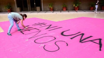 El acta de defunción indica que el motivo de su muerte fue por traumatismo craneoencefálico