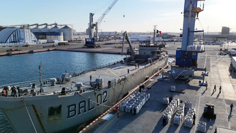 Llegan a Cuba los 2 buques con toneladas de ayuda humanitaria; “enviaremos más”, dice Sheinbaum