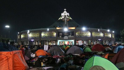 Millones de peregrinos llegaron desde este 11 de diciembre para cantar las mañanitas a la Virgen de Guadalupe