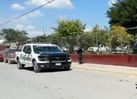 Alumna queda inconsciente tras recibir golpiza brutal afuera de su secundaria en NL