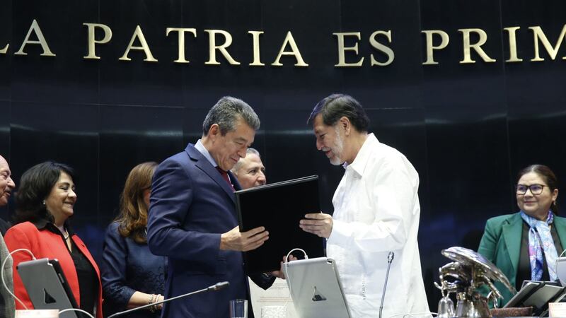 Noroña llama “cretino” a Rutilio Escandón por defender el ‘Alligator Alcatraz’